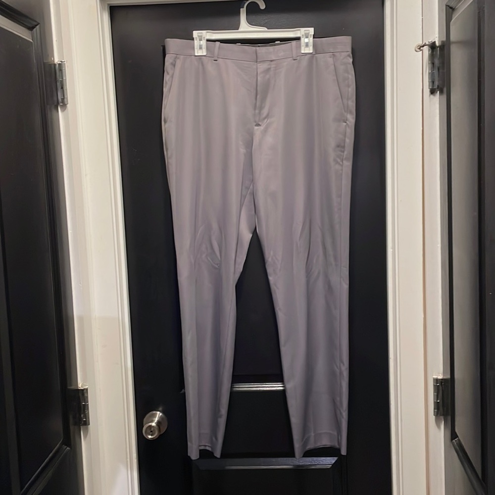 Perry Ellis  Modern Fit Gray dress pants 36x32